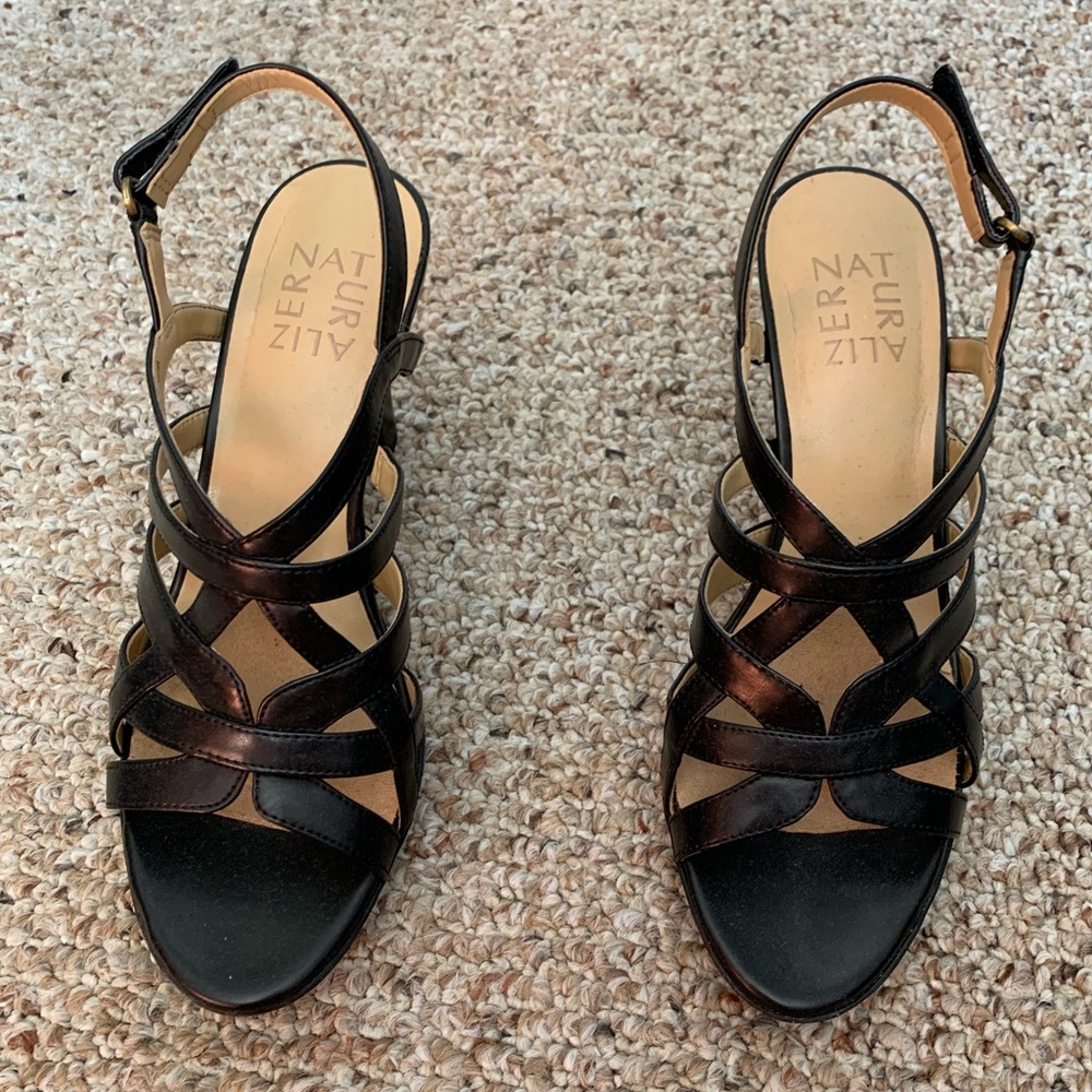 Black High Heel Shoes